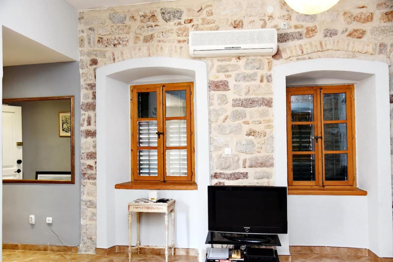 Cozy 2 Bedroom Apartment In Antique Bizanti Palace 科托尔 外观 照片