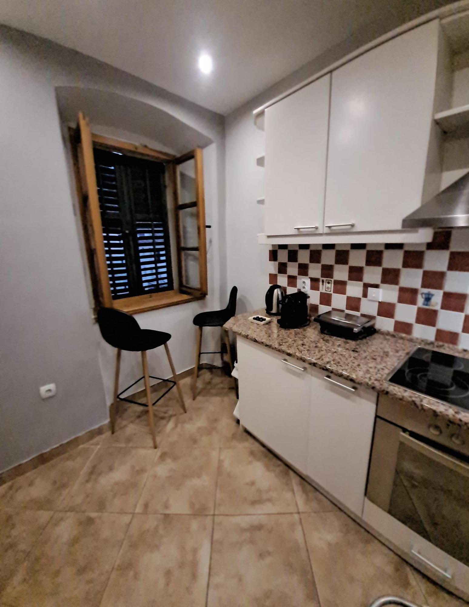 Cozy 2 Bedroom Apartment In Antique Bizanti Palace 科托尔 外观 照片